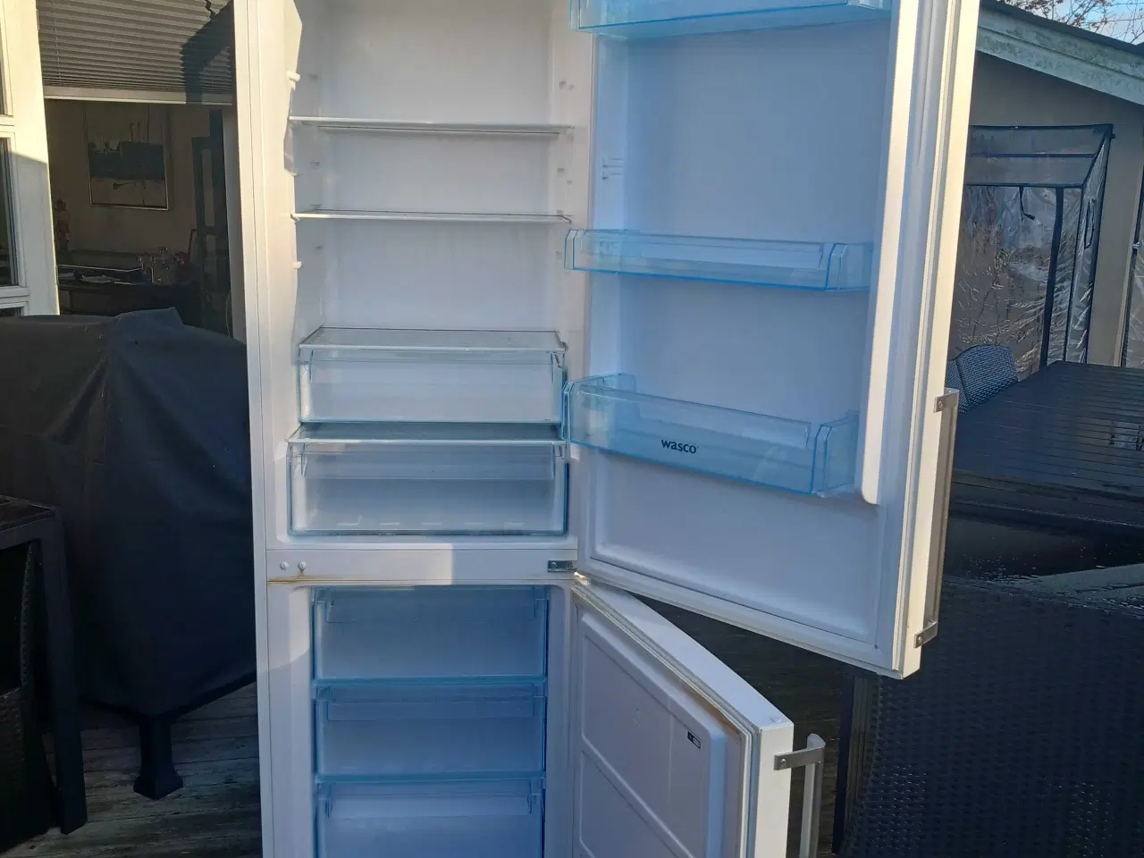 Billede 1 - Kølefryseskab virker som det skal