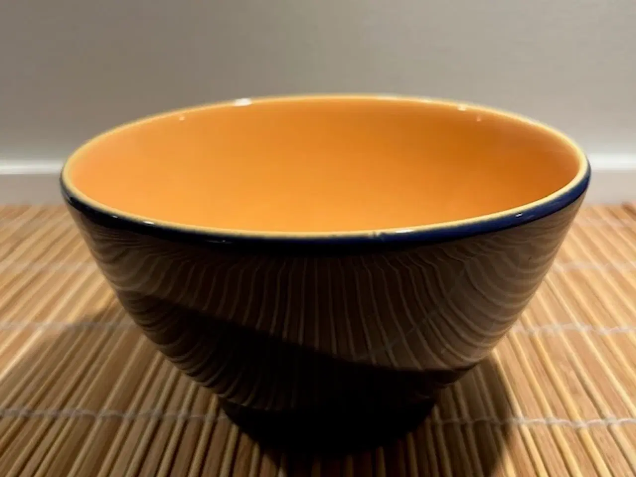 Billede 3 - Flot Italiensk Keramikskål i Komplementærfarver