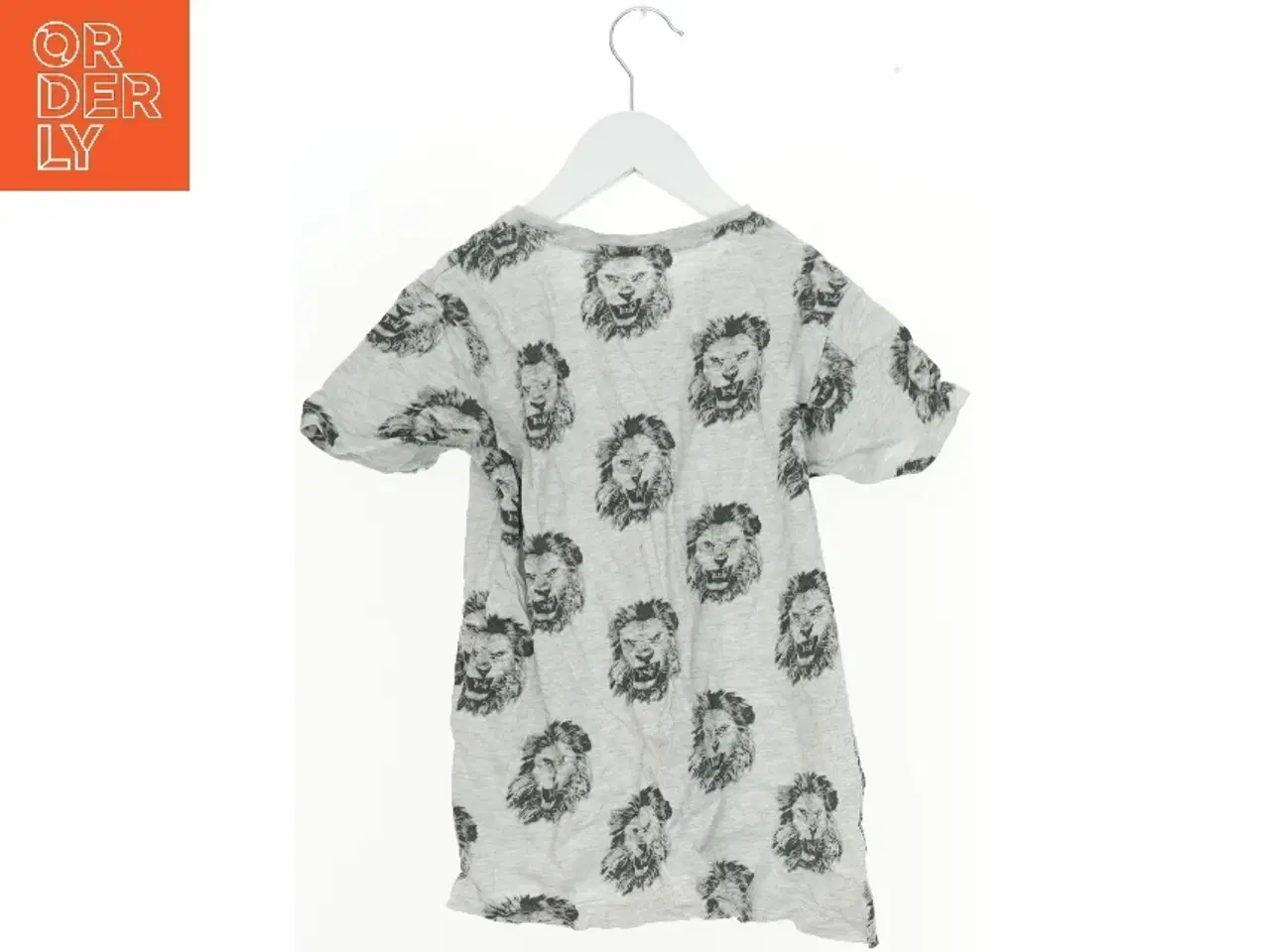Billede 2 - T-shirt med løvehovedmønster fra VRS (str. 140)