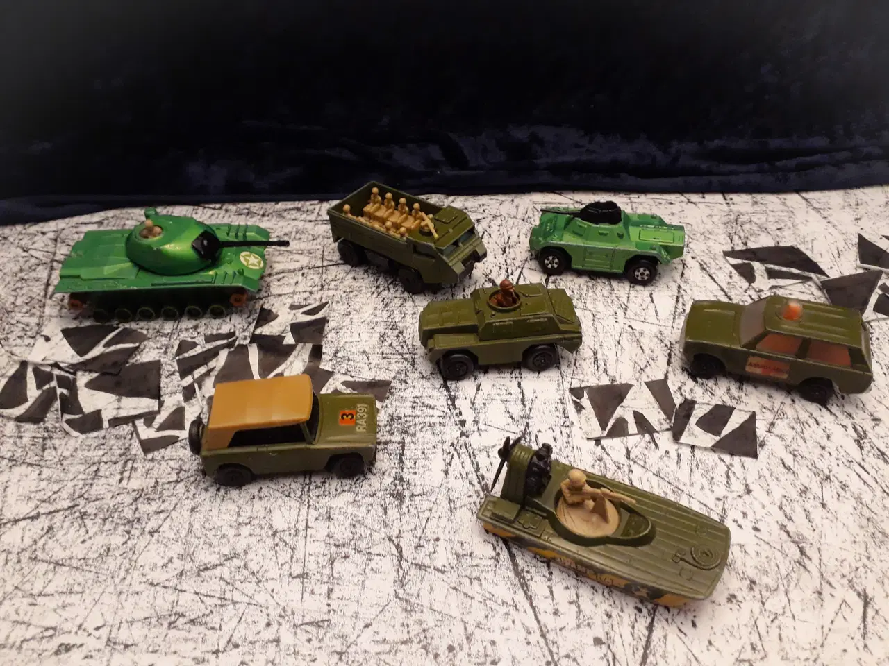 Billede 2 - 7 Matchbox Military Køretøjer