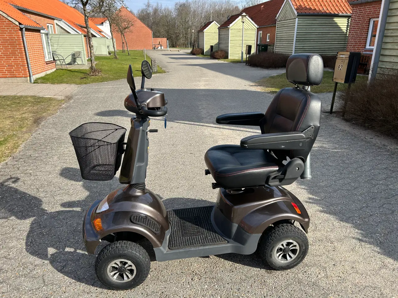 Billede 1 - HEARTWAY El-scooter. Flot og kun kørt ca. 40km