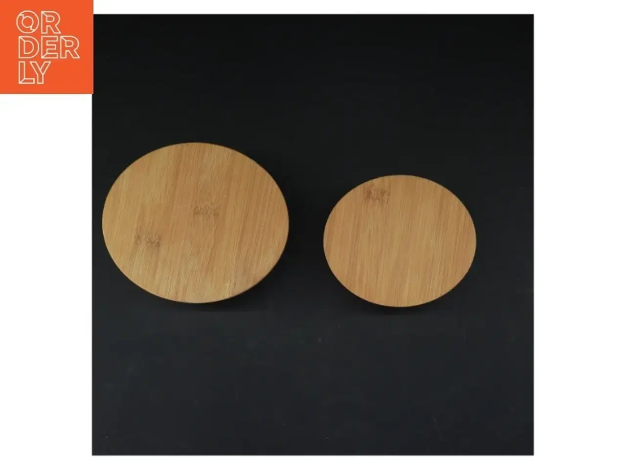 Billede 3 - Sæt af to opbevaringsskåle med trælåg fra Anna & Clara (str. Ø. 10,5 cm. og. ø. 13 cm)