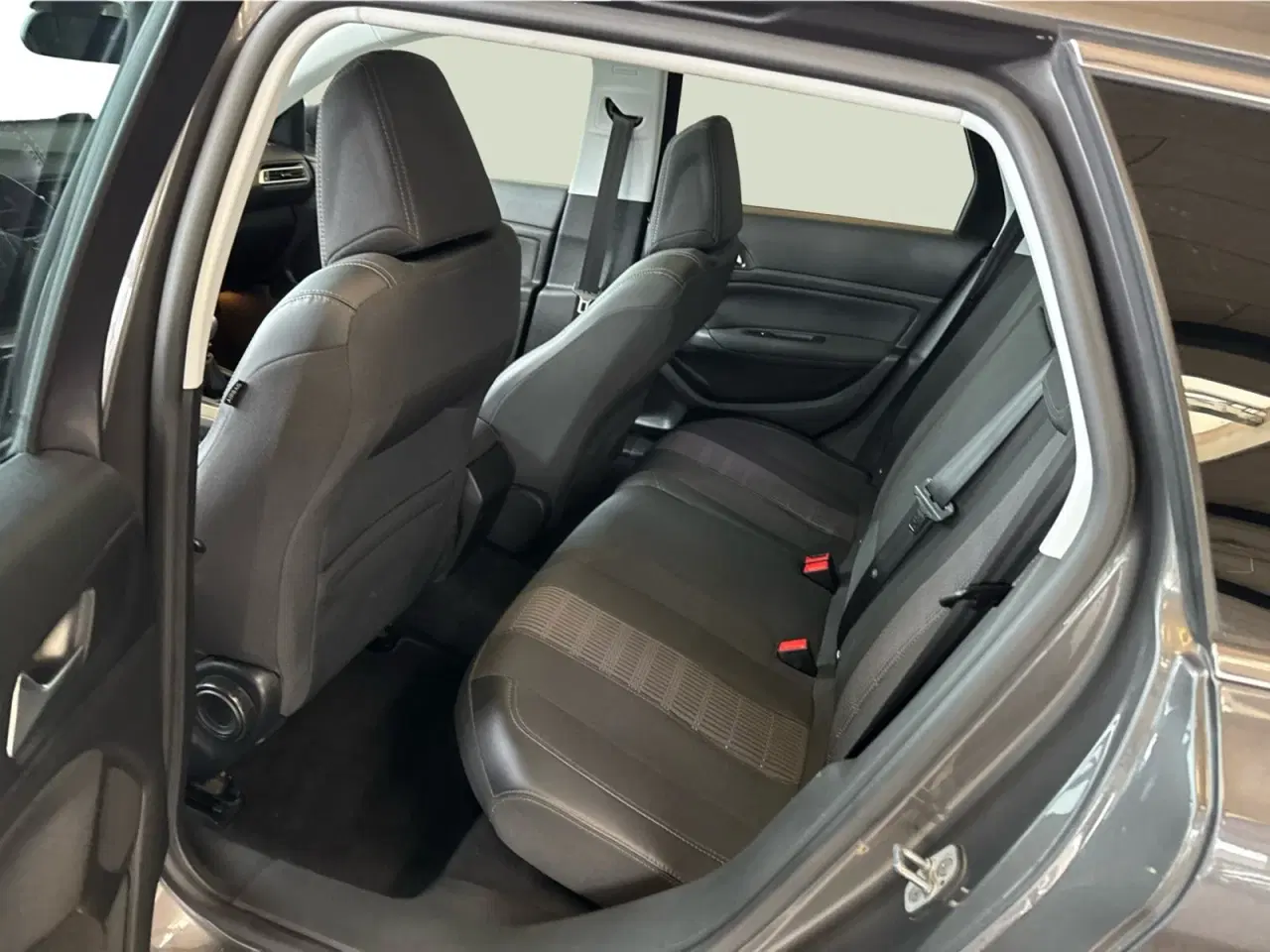 Billede 12 - Peugeot 308 1,6 BlueHDi 120 Allure Sky SW