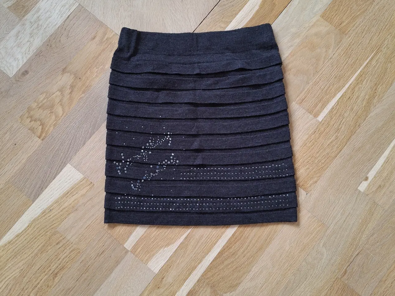 Billede 1 - Nederdel