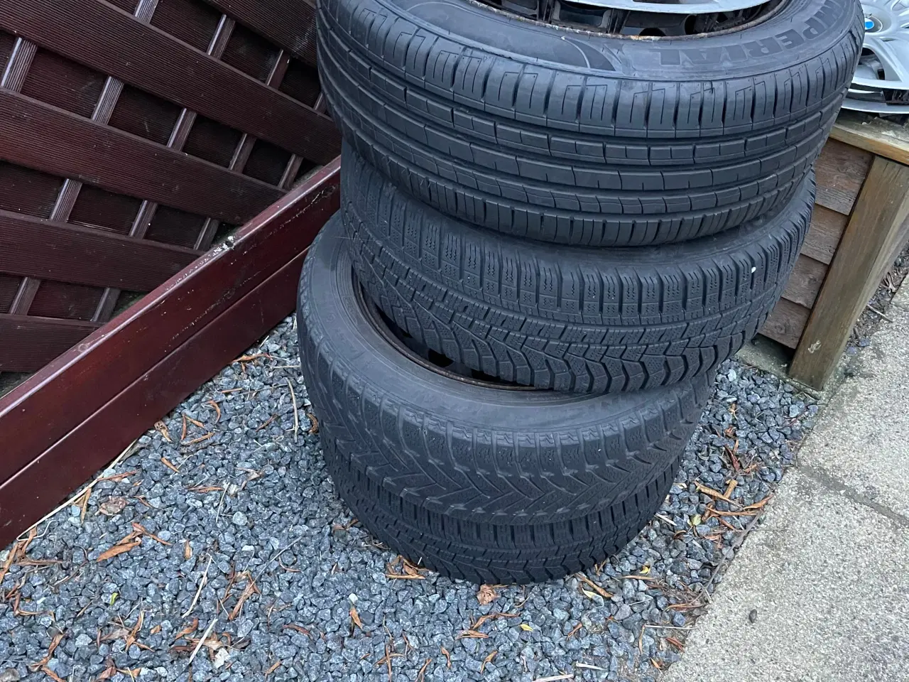 Billede 2 - Stål fælge med dæk 
