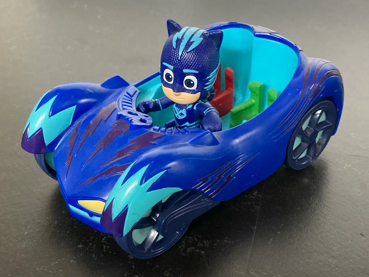 Billede 2 - Pyjamashelte figurer, biler og månebase