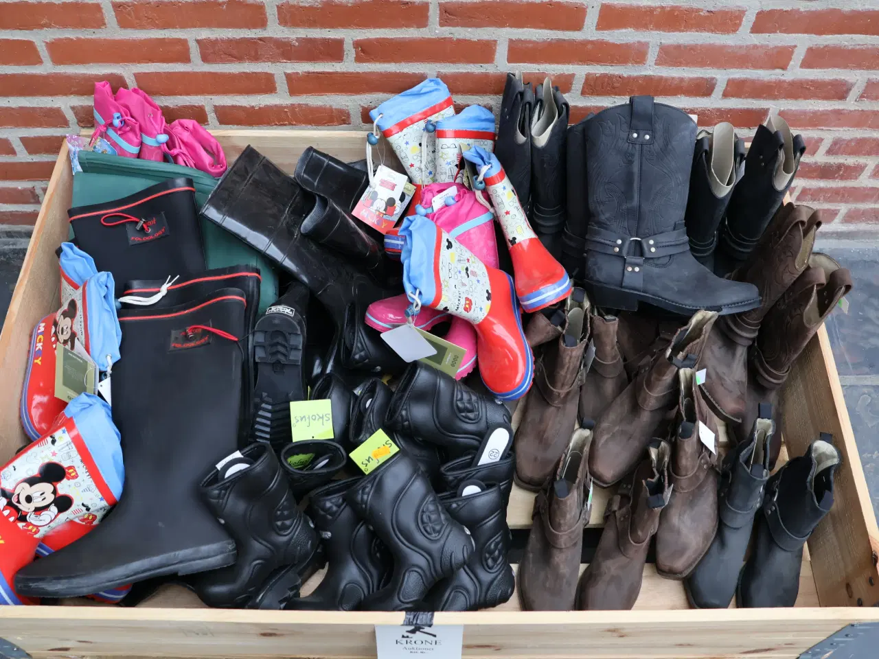 Billede 2 - Palle Div støvler, ukendt antal, ubrugt. 