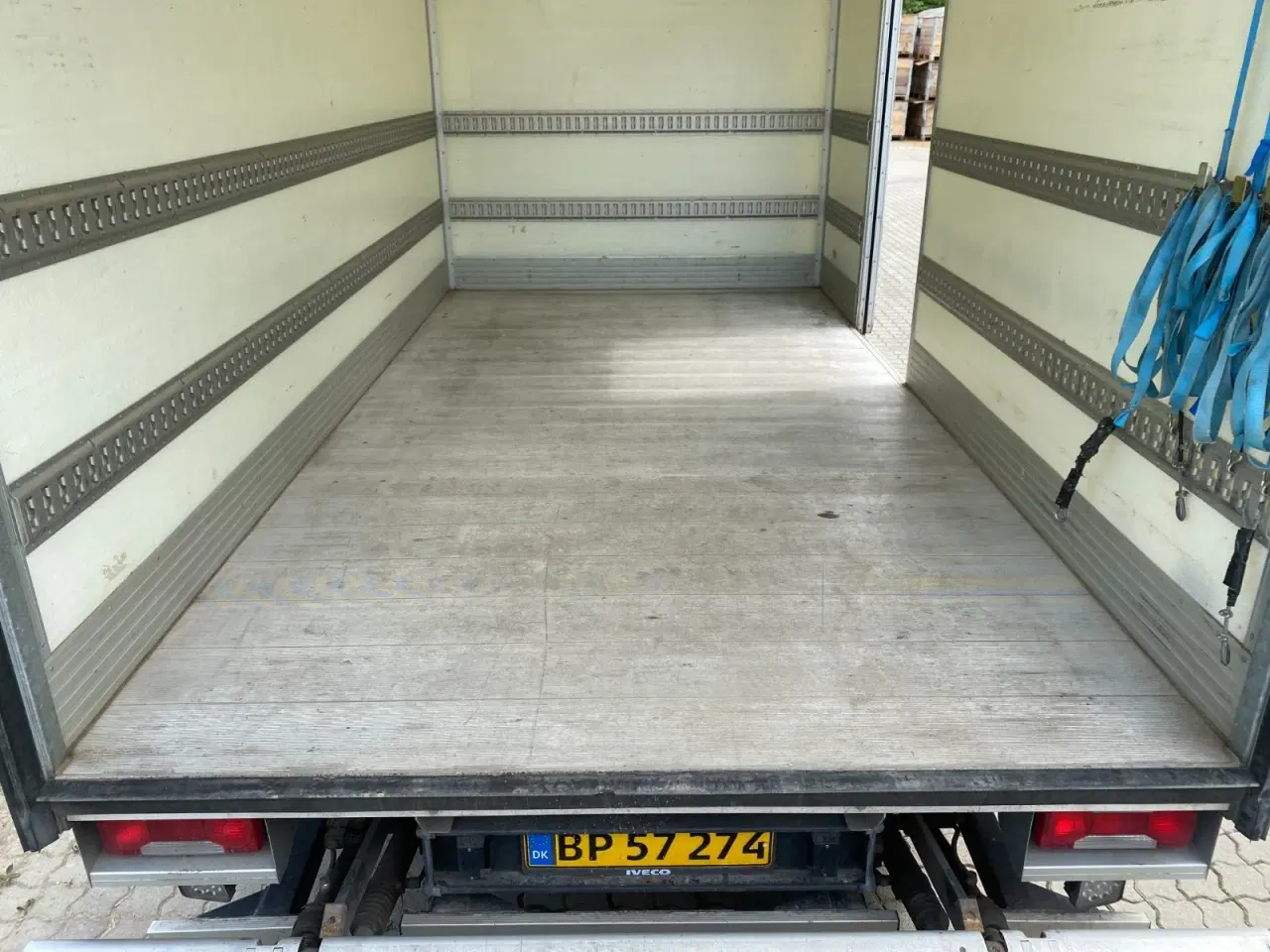 Billede 15 - Iveco Daily 2,3 35S16 9m³ Van