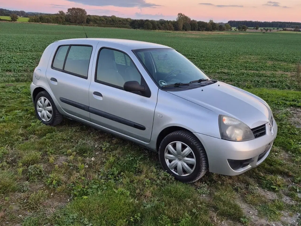 Billede 2 - Renault Clio II 1,2 8V Storia