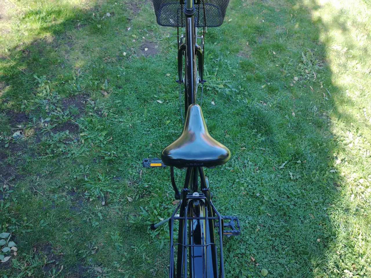 Billede 8 - Classic Nostalgie 28"  55 cm høj Ny dæk.