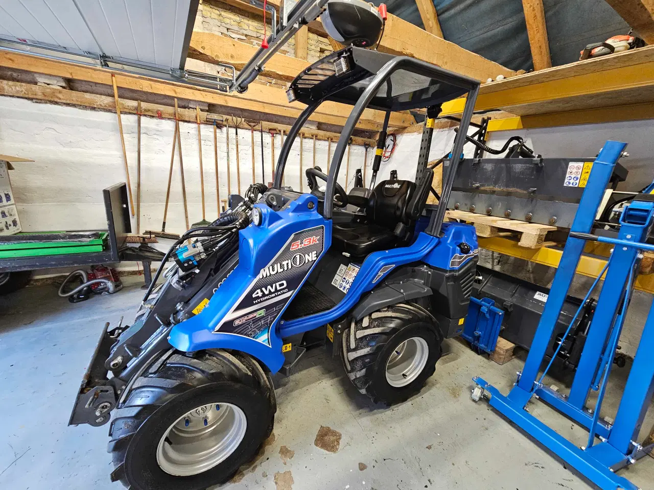 Billede 9 - Multione 5.3 Minilæsser fra 2023 130 timer