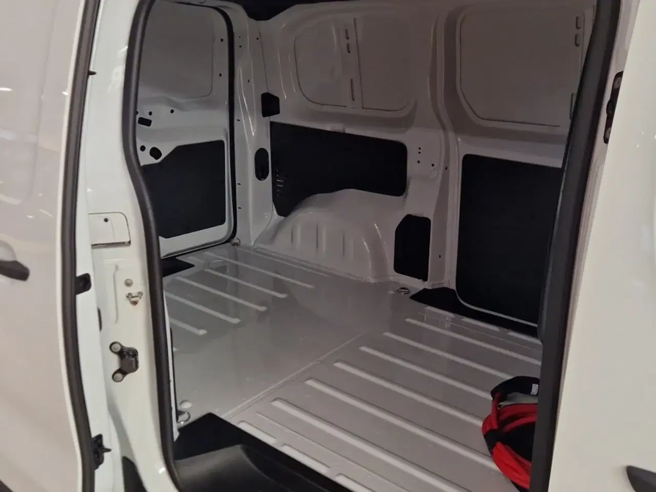 Billede 10 - Citroën ë-Jumpy 50 L2 BaseLine
