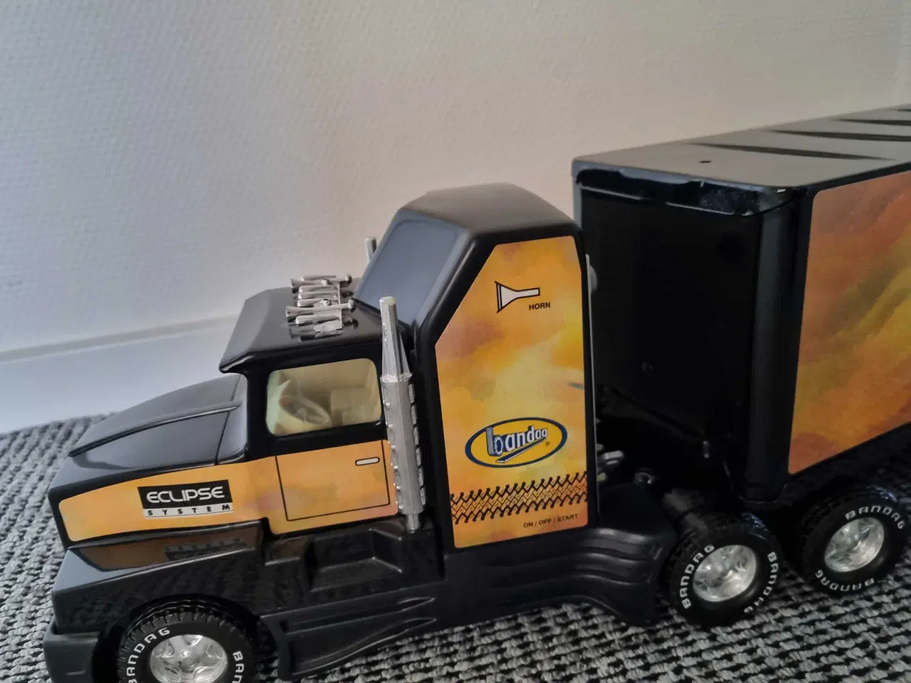 Billede 2 - Stor lastbil med anhænger og lyd