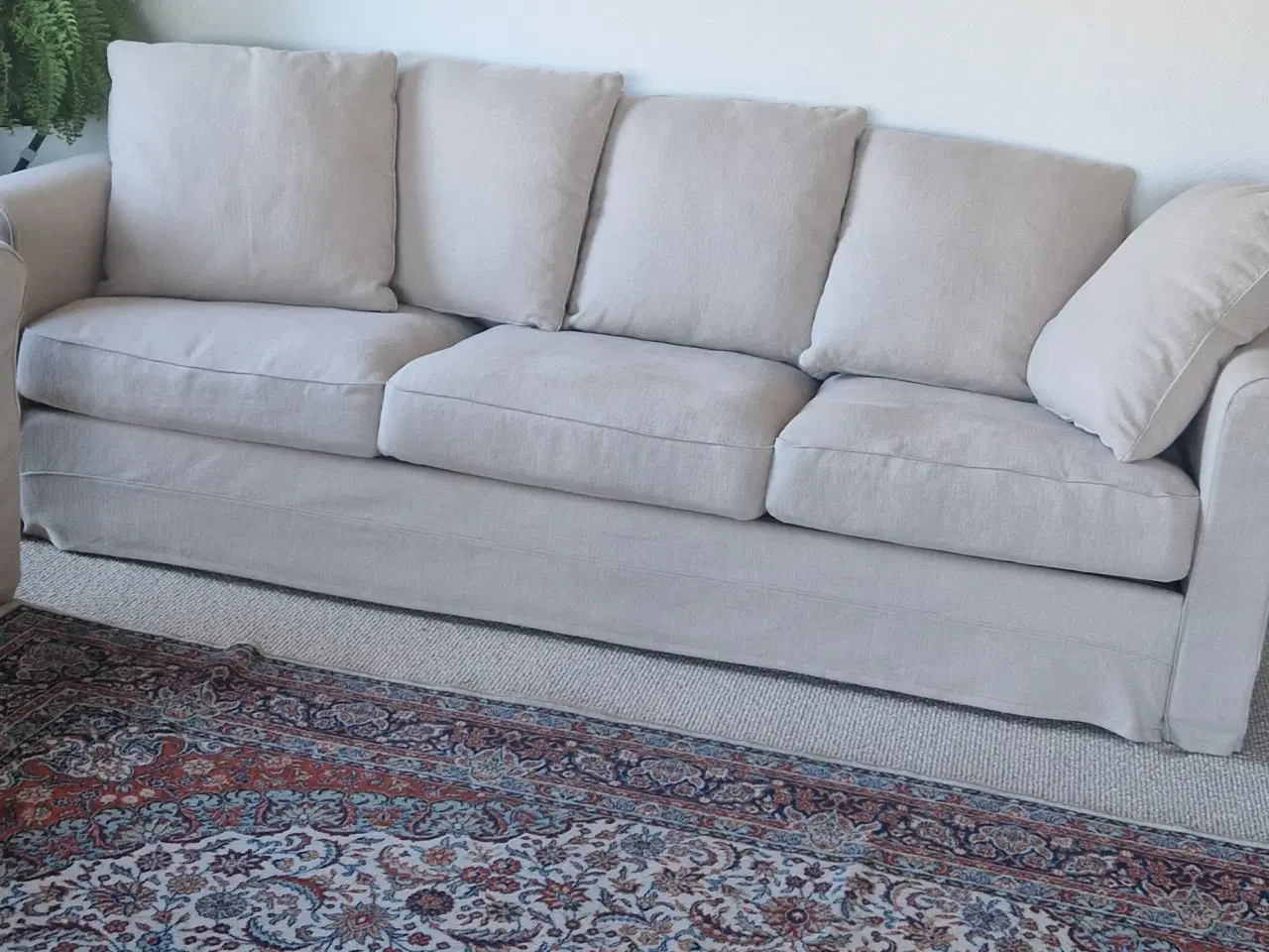 Billede 1 - Flyttesalg: Næsten nye 3 personers sofa 