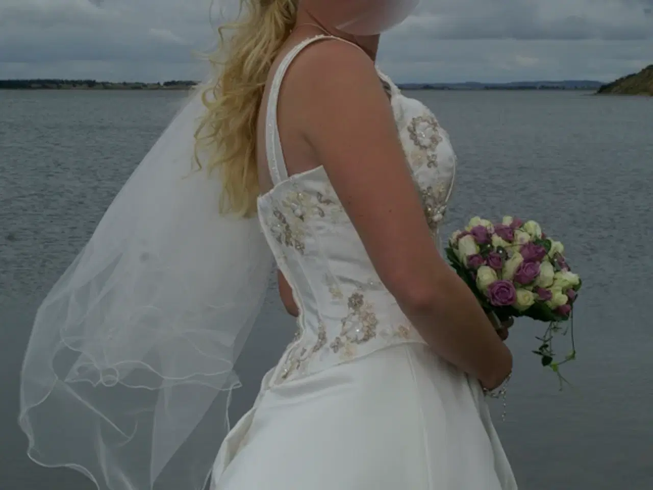 Billede 1 - Brudekjole