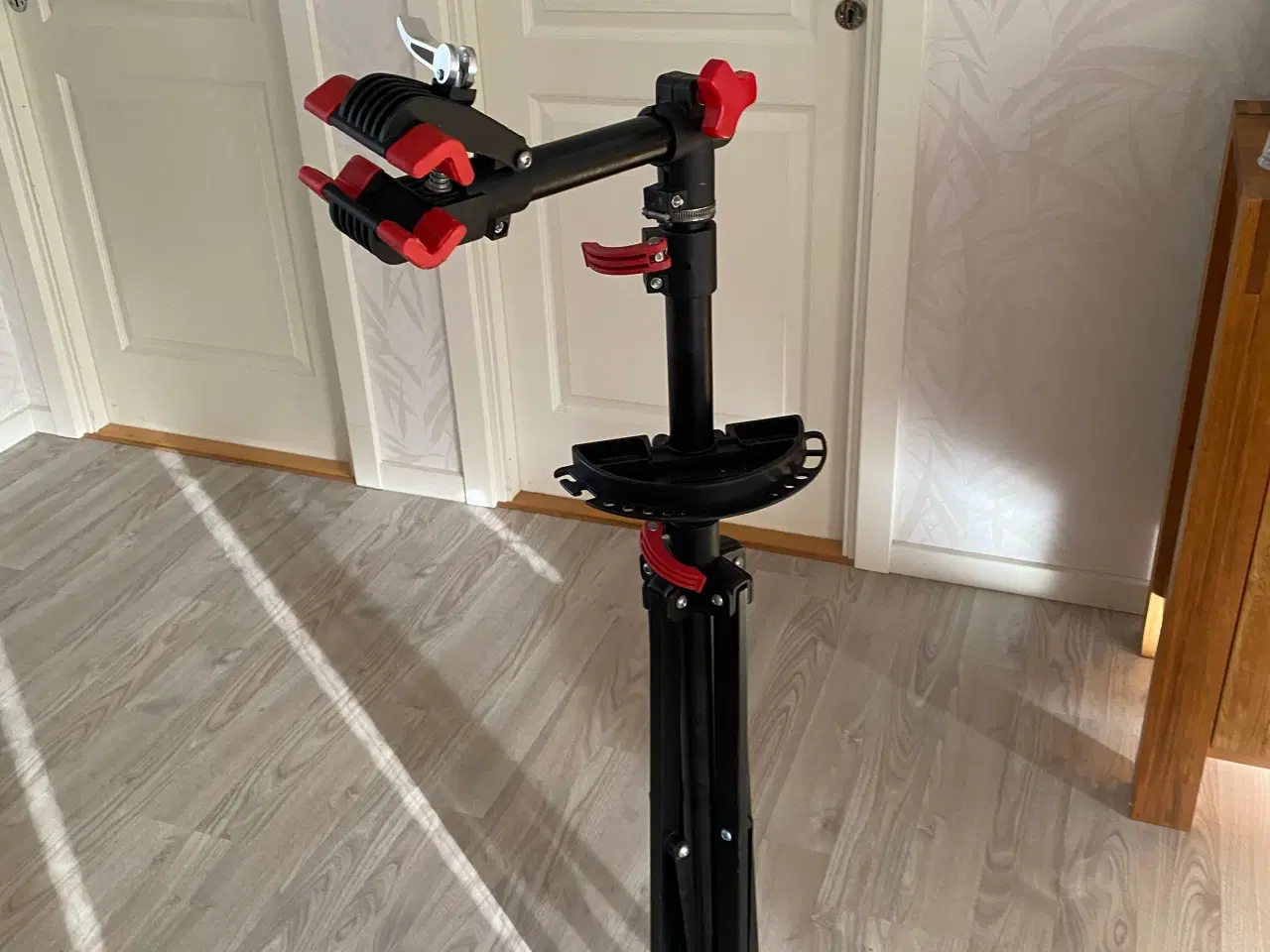 Billede 2 - Reparations stander cykel