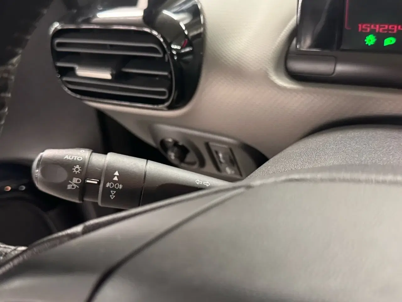 Billede 12 - Citroën C4 Cactus 1,6 Blue HDi Funky start/stop 100HK 5d