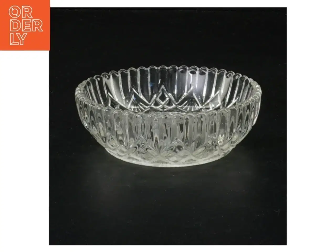 Billede 1 - Krystal skål med dekorativ kant (str. 11 x 3 cm)