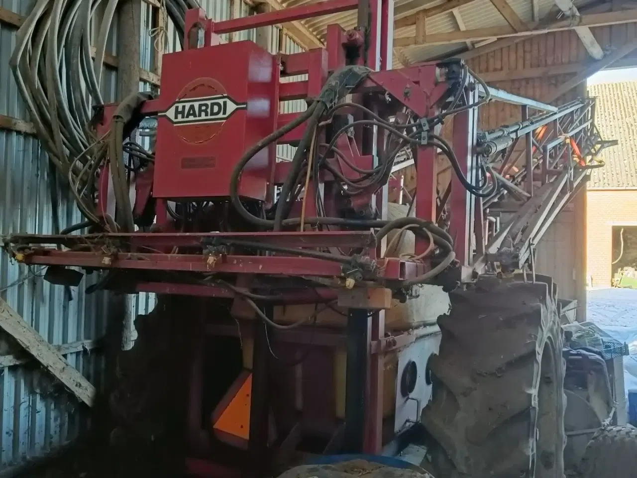 Billede 3 - Hardi trailer sprøjte 2400 l med 24 meter bom