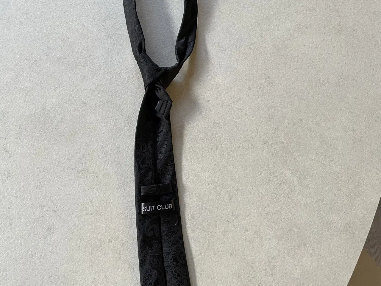 Billede 5 - Jakkesæt. Kun brugt én gang.