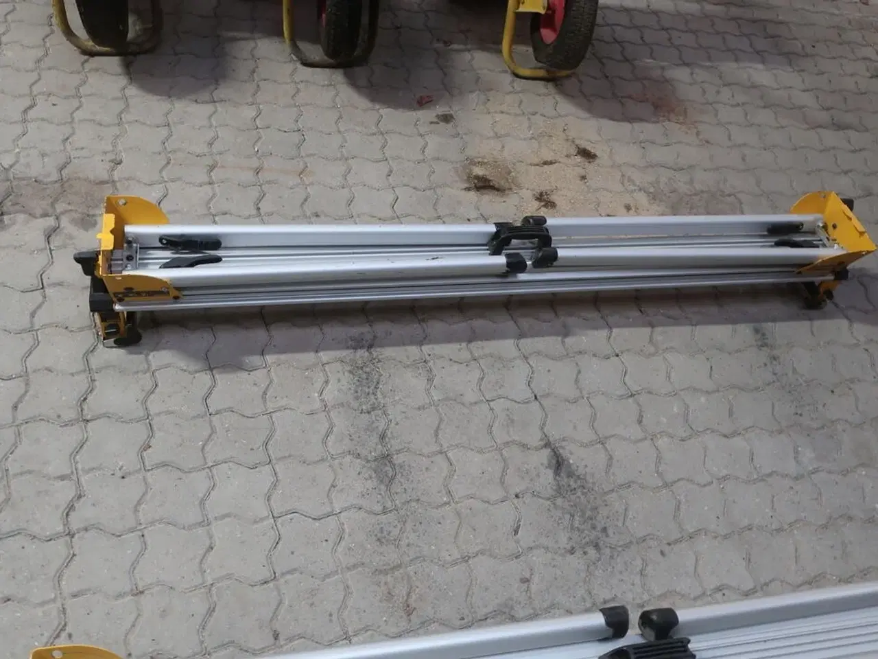 Billede 1 - Abejdsbord DEWALT DE7023 - XJ