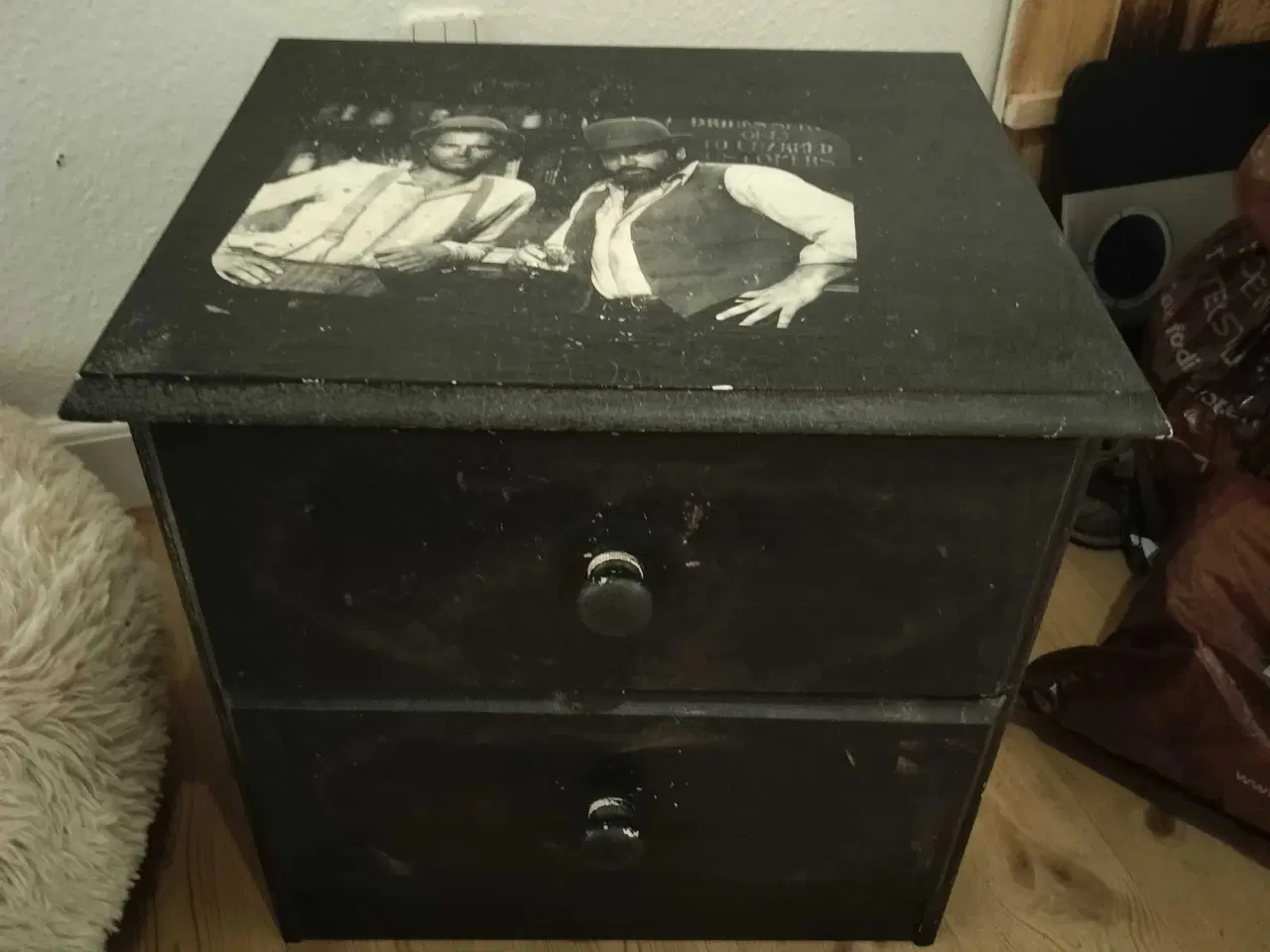 Billede 2 - Senge bord