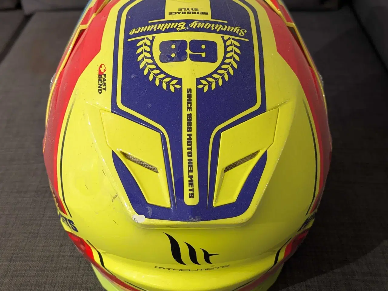 Billede 2 - Sej styrthjelm sælges 