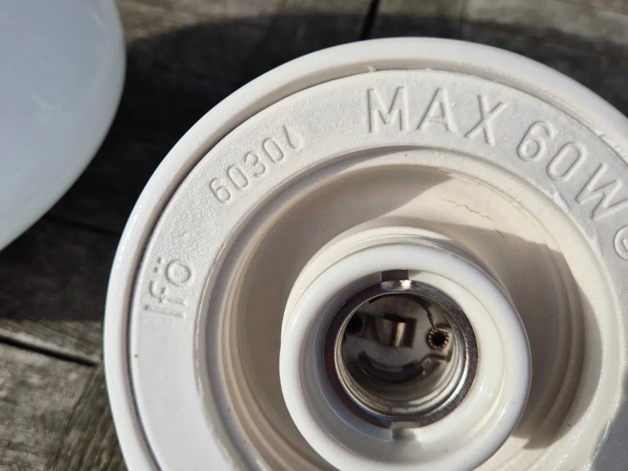 Billede 8 - Hvid badeværelseslampe fra Ifö 