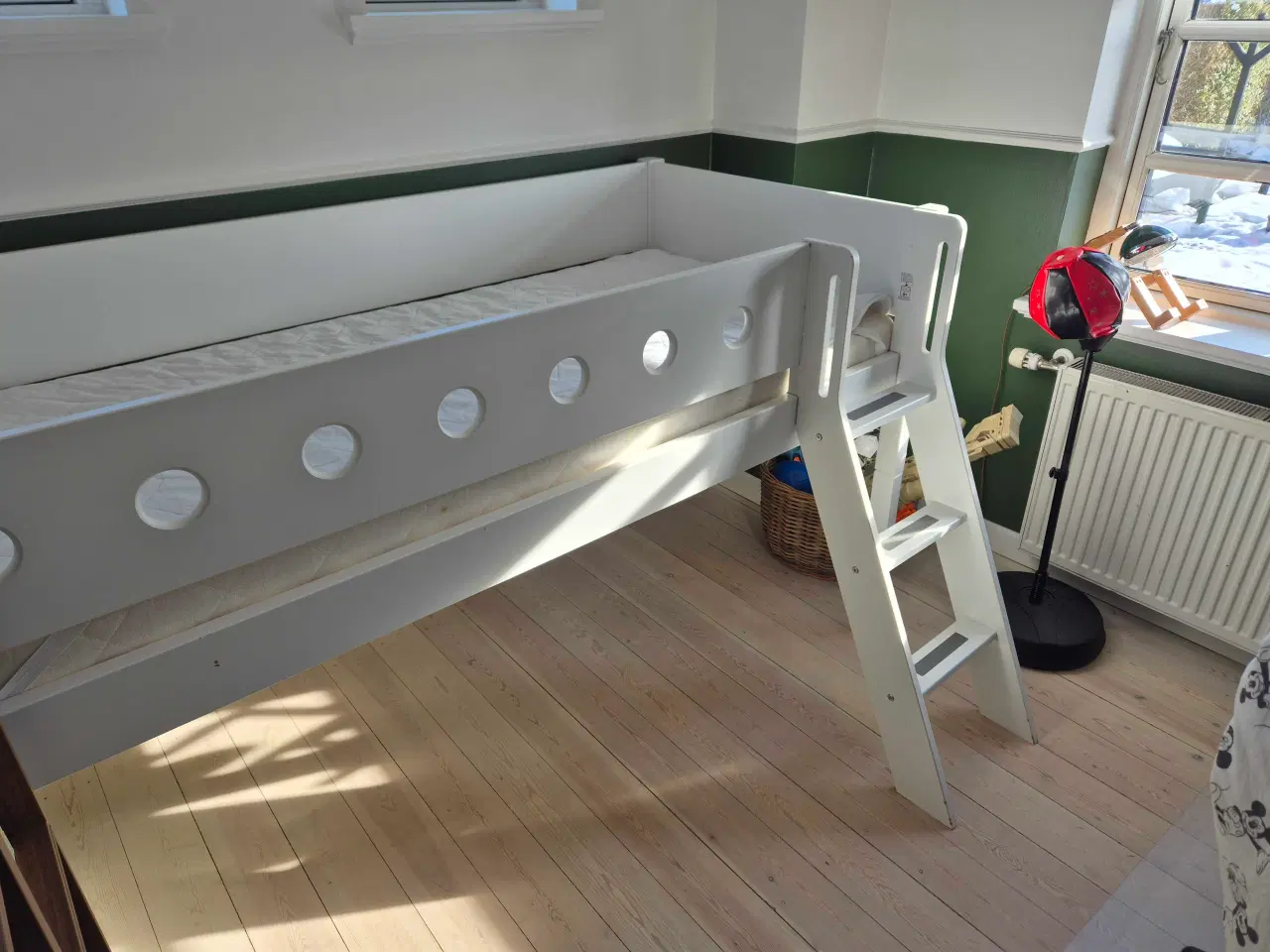 Billede 4 - Flexa halvhøj seng