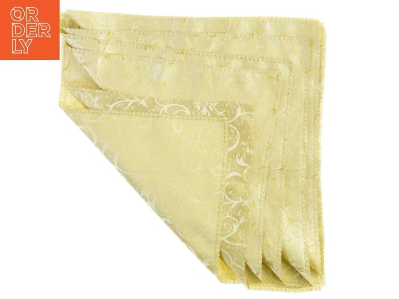 Billede 1 - Broderet servietter (str. Cirka 47 x 47 cm)