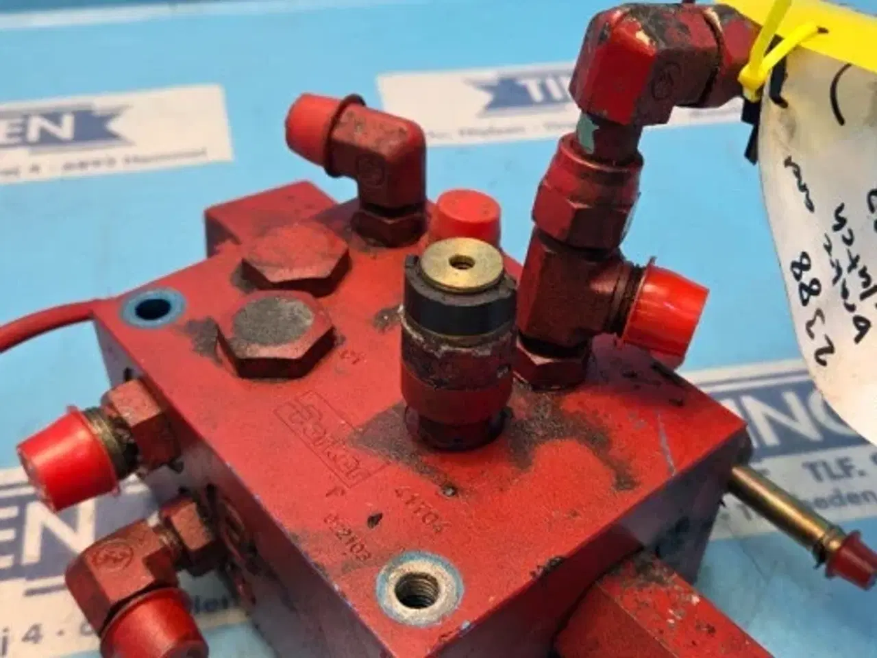 Billede 14 - Case 2388 Hydraulikventil 124235A3