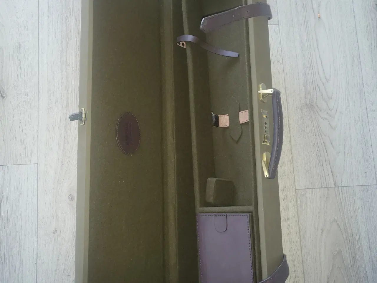 Billede 4 - Eksklusiv Härkila Scandinavian haglgeværkuffert