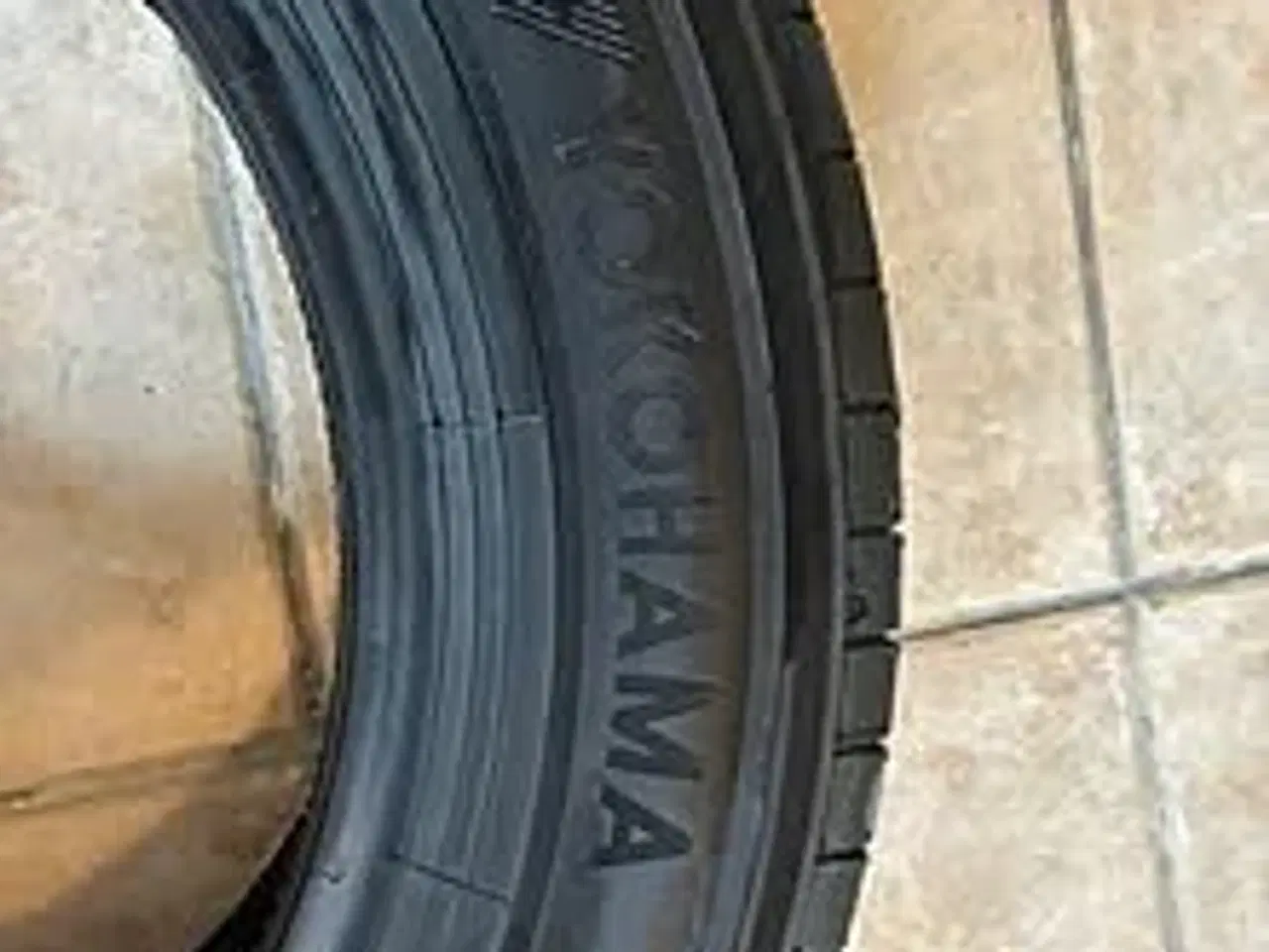 Billede 4 - Yokohama sommerdæk 235/60 R 18