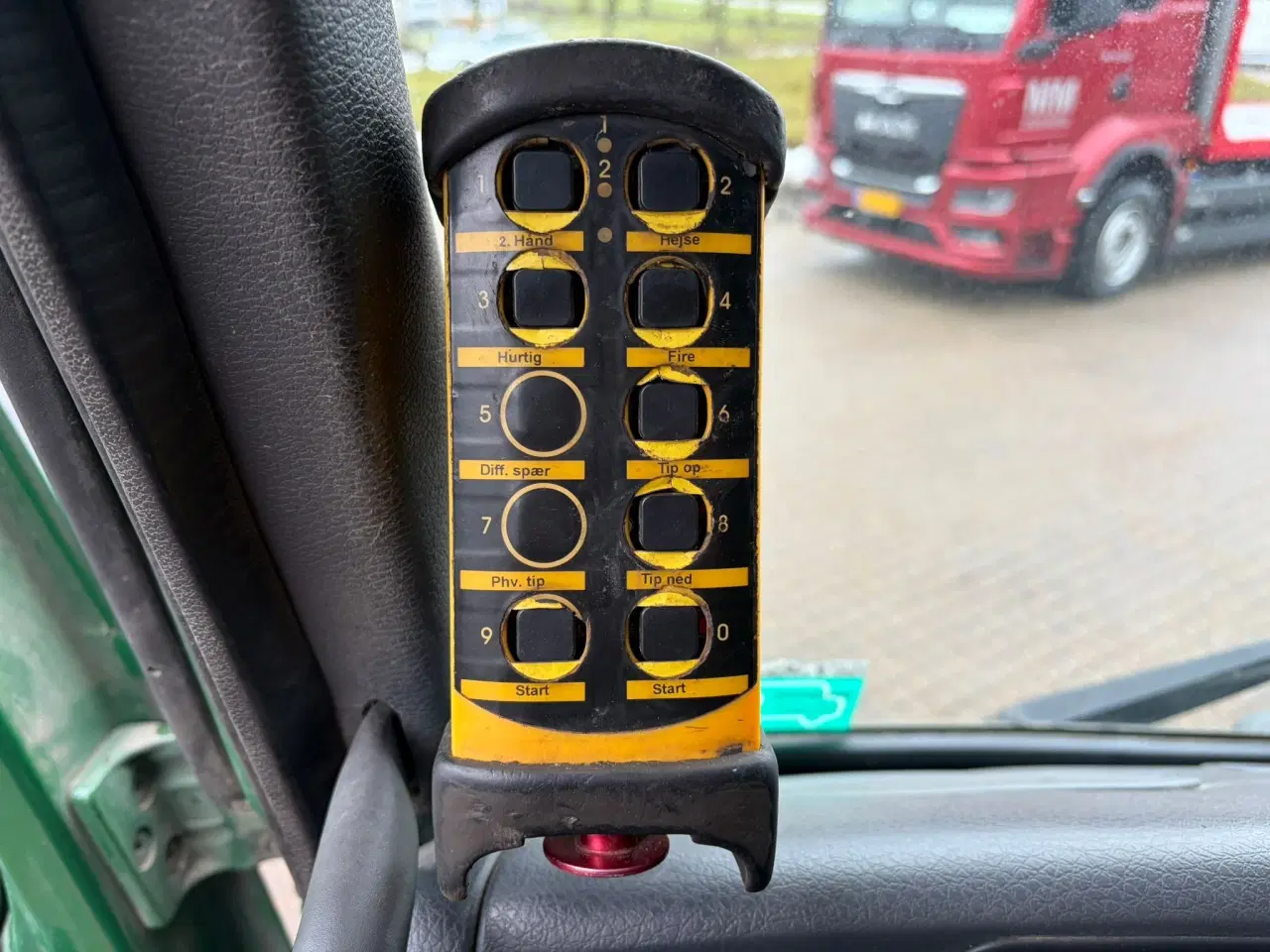 Billede 18 - Volvo FM500 8X4, Hejs-kran