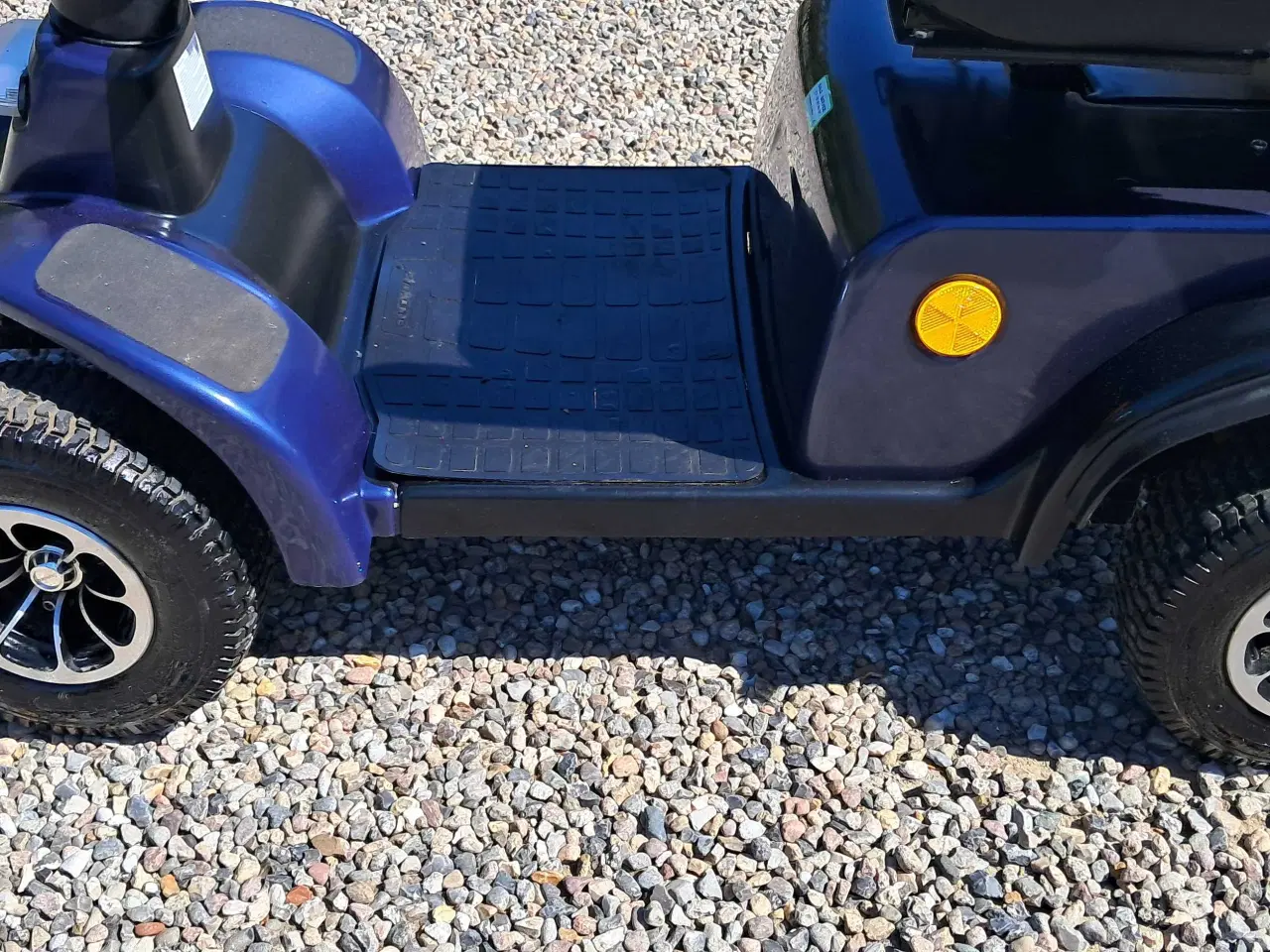 Billede 13 - 4-hjulet elscooter med nye batterier 