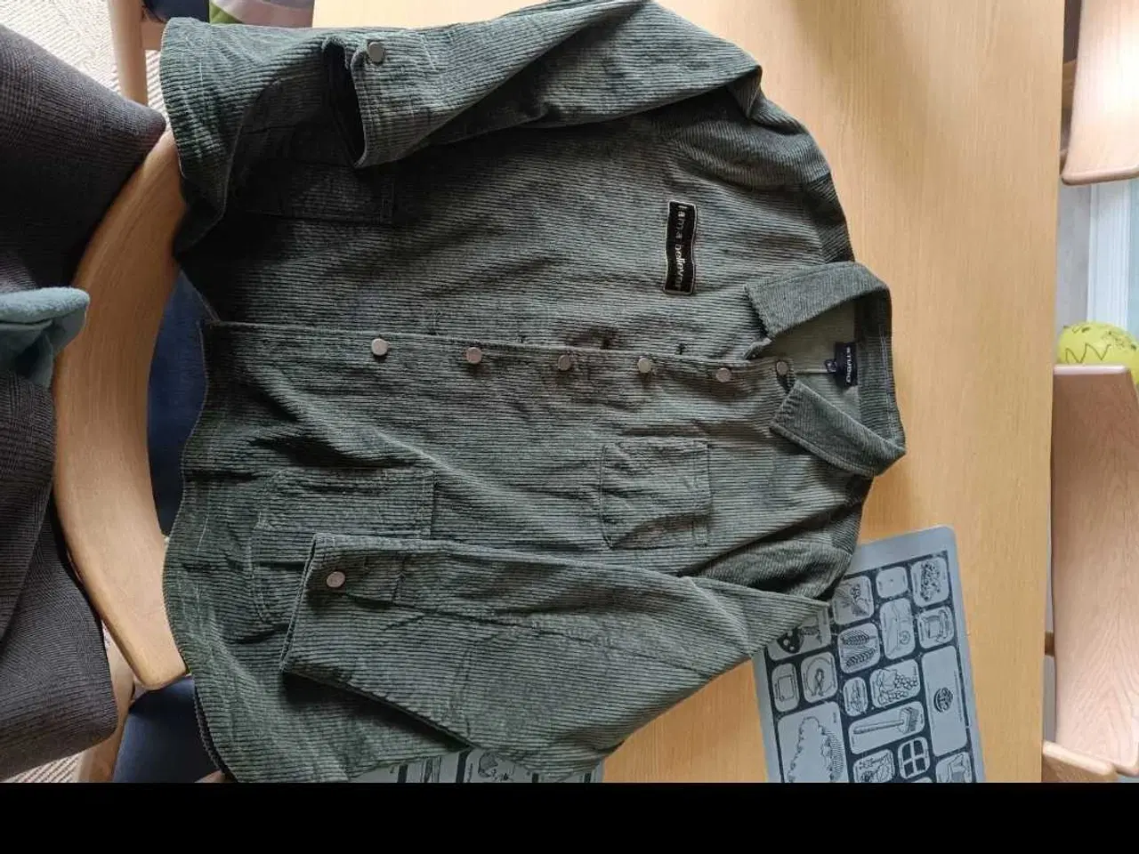 Billede 1 - Fløjls skjorte fra Studio