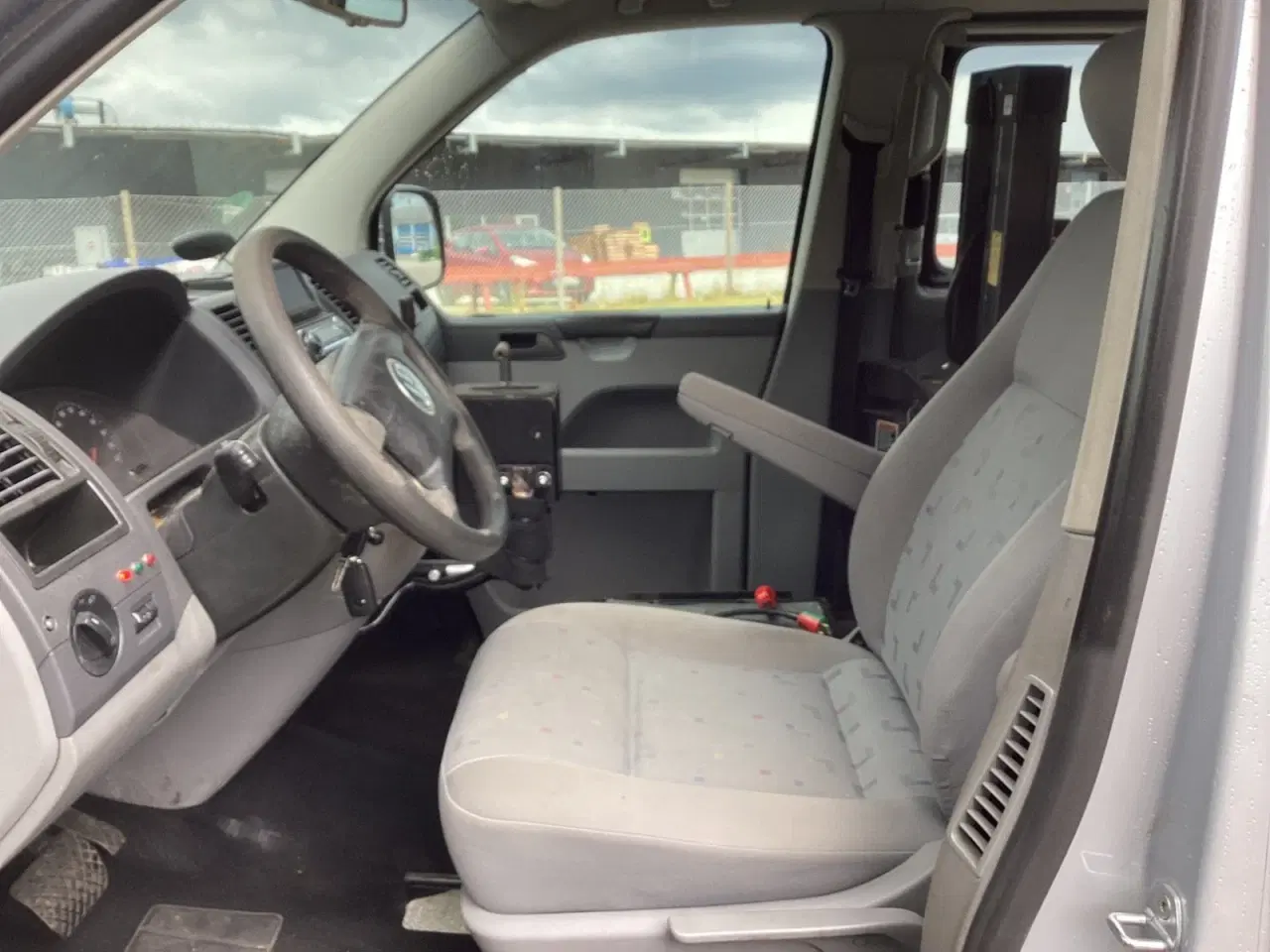 Billede 6 - VW Caravelle 2,5 TDi 130 Comfortline Van