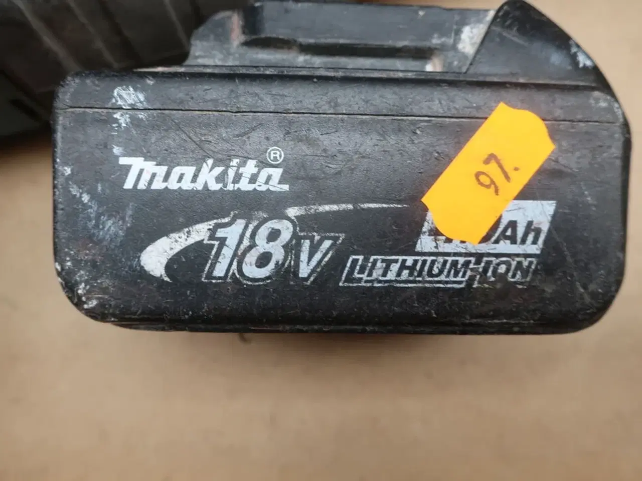 Billede 4 - Rundsav, støvsuger  mv.  MAKITA  Model: DVC 750L, DJR 187, DC18RA, DCG 180, DHS 660