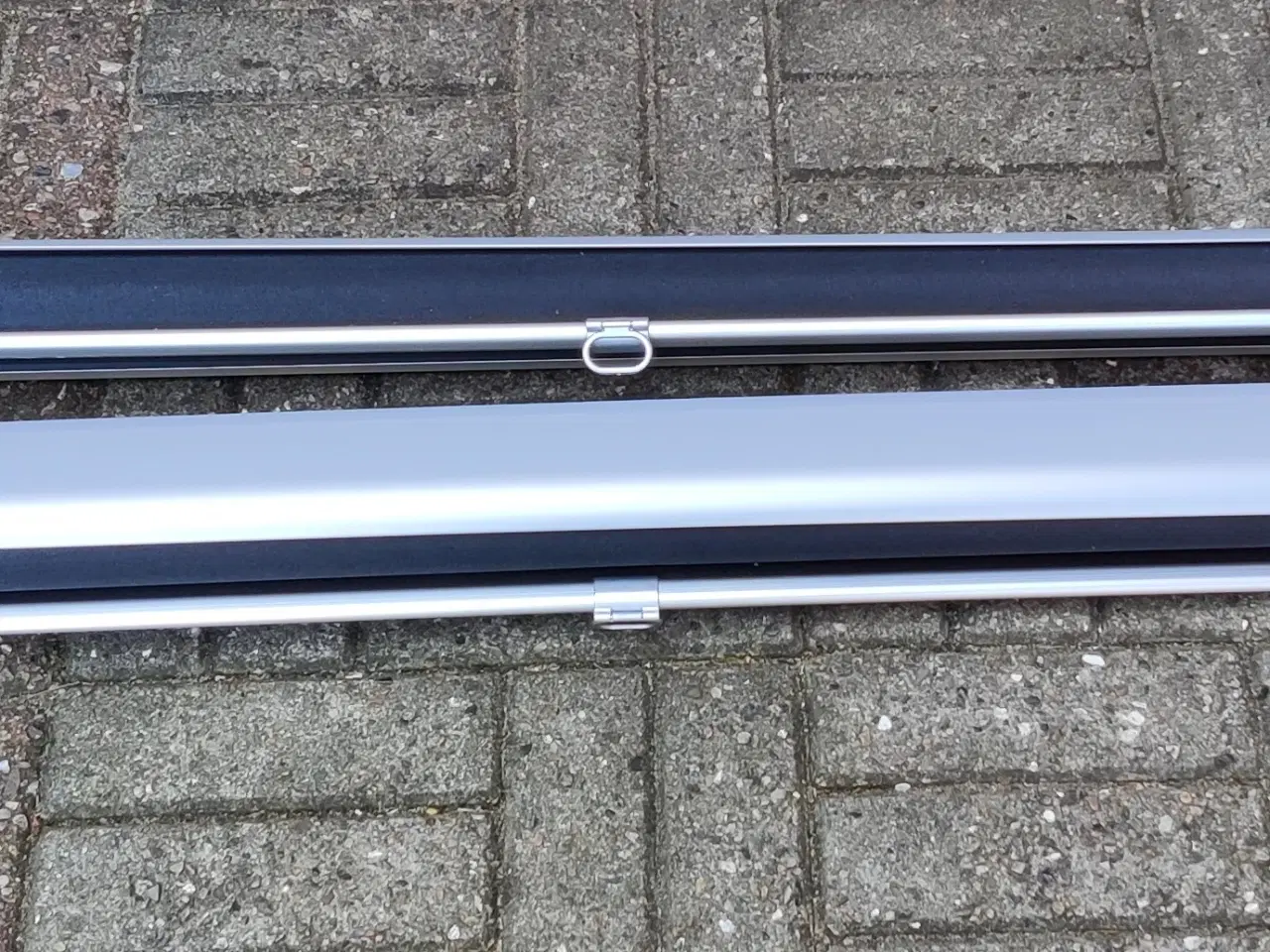 Billede 1 - 2 stk. mørklægningsrullegardiner