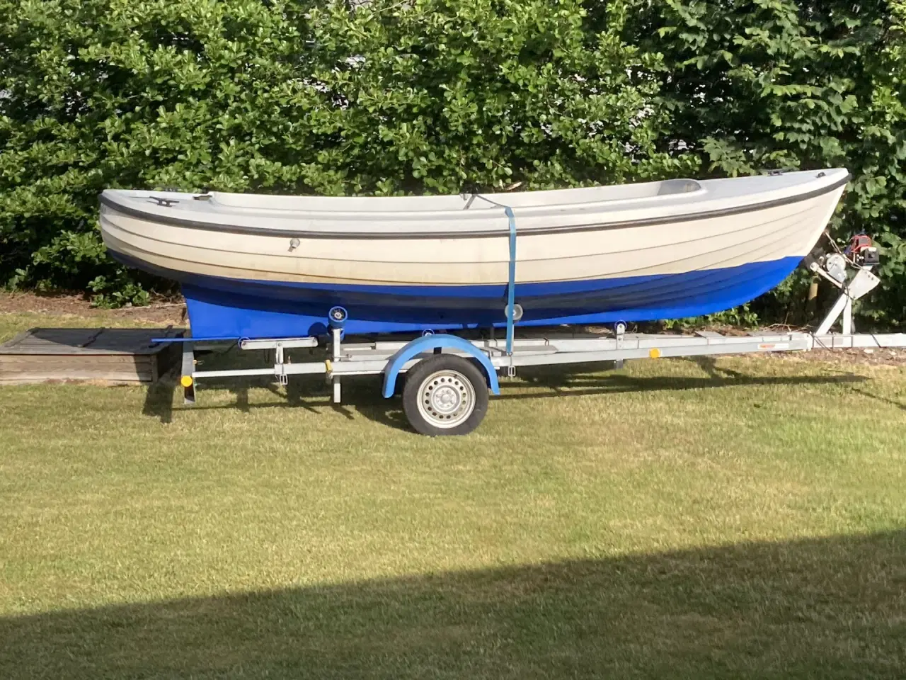 Billede 1 - 750 Kg Nepun bådtrailer med gangbro og el-spil
