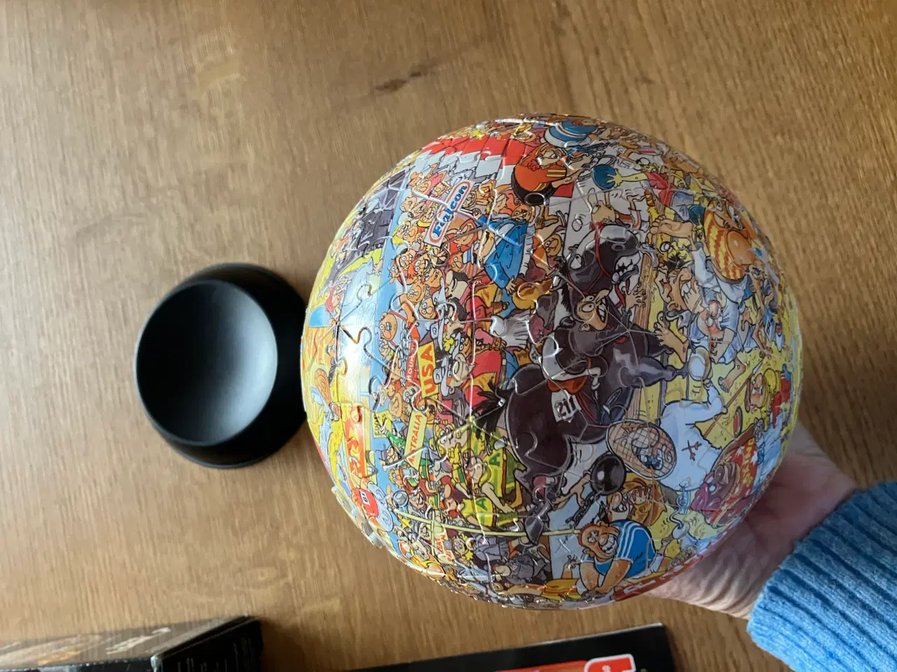 Billede 2 - Puslespil 3D 240 brikker