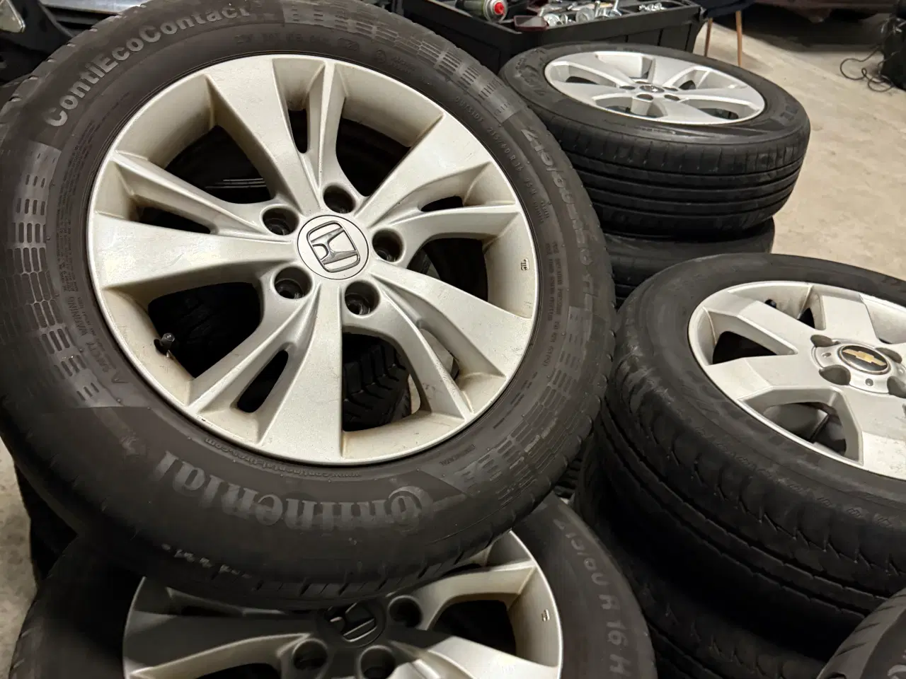 Billede 15 - Diverse dæk med fælg