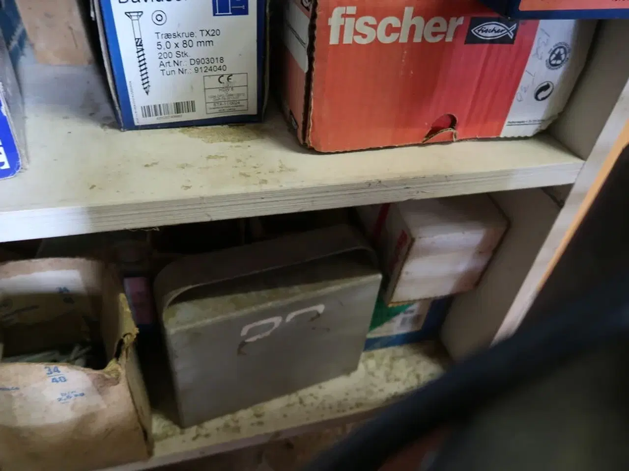 Billede 12 - Div. Ladere, batterier, søm, skruer m.m.