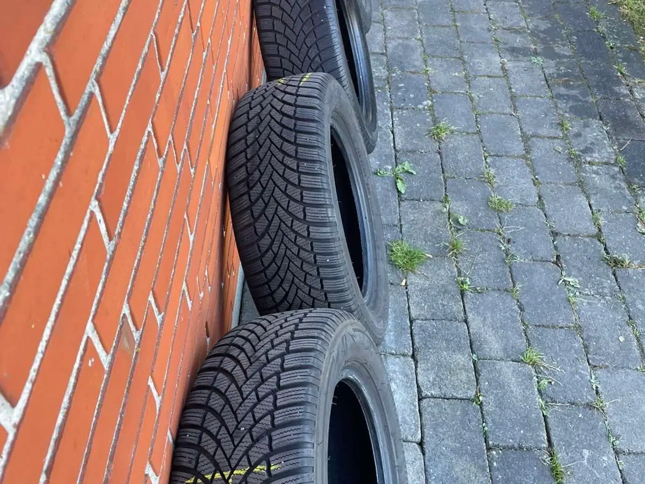 Billede 1 - 15” vinterdæk som nye,kun kørt 300 km