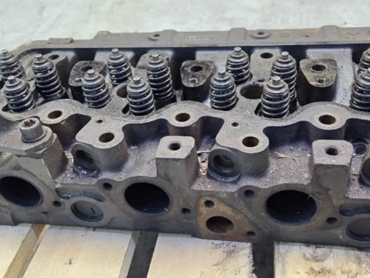 Billede 4 - John Deere 6068   Topstykke   RE567118 