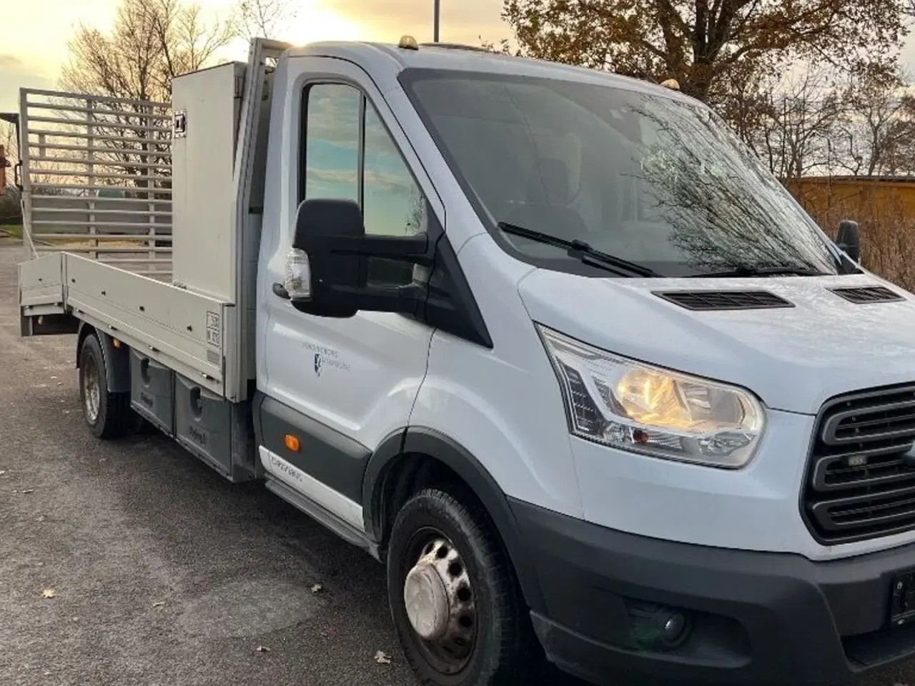 Billede 2 - Ford Transit 2,0 Tdci med ALU-knæklad og læsserampe
