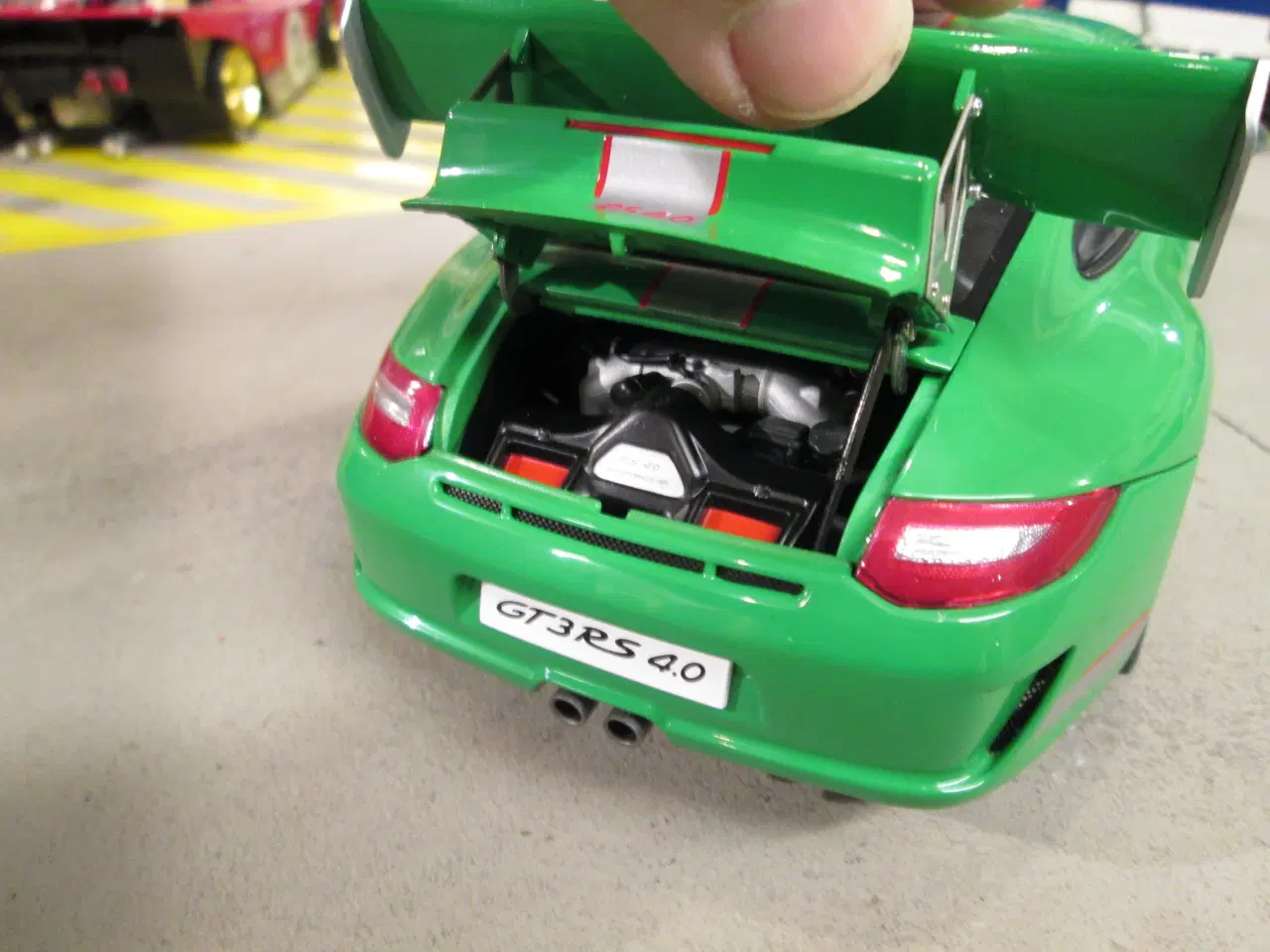 Billede 3 - Modelbil Porsche 911 GT3 RS  Auto-art 1:18