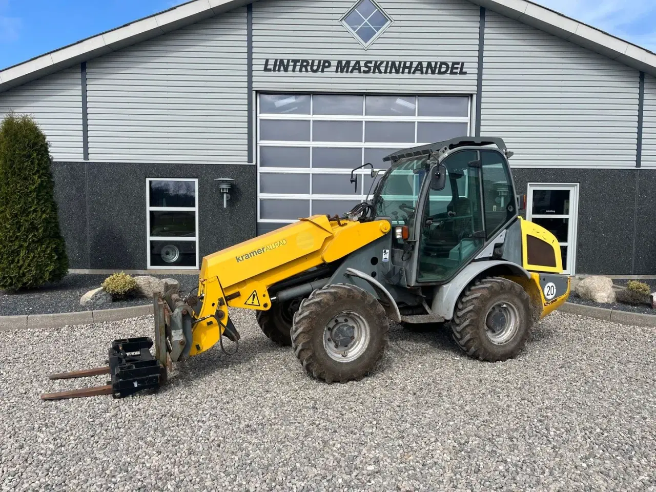 Billede 1 - Kramer 750T Allrad med pallegafler og adabter. Med teleskop-arm