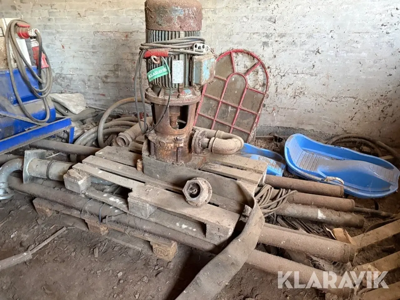 Billede 2 - Vandpumpe - med rør