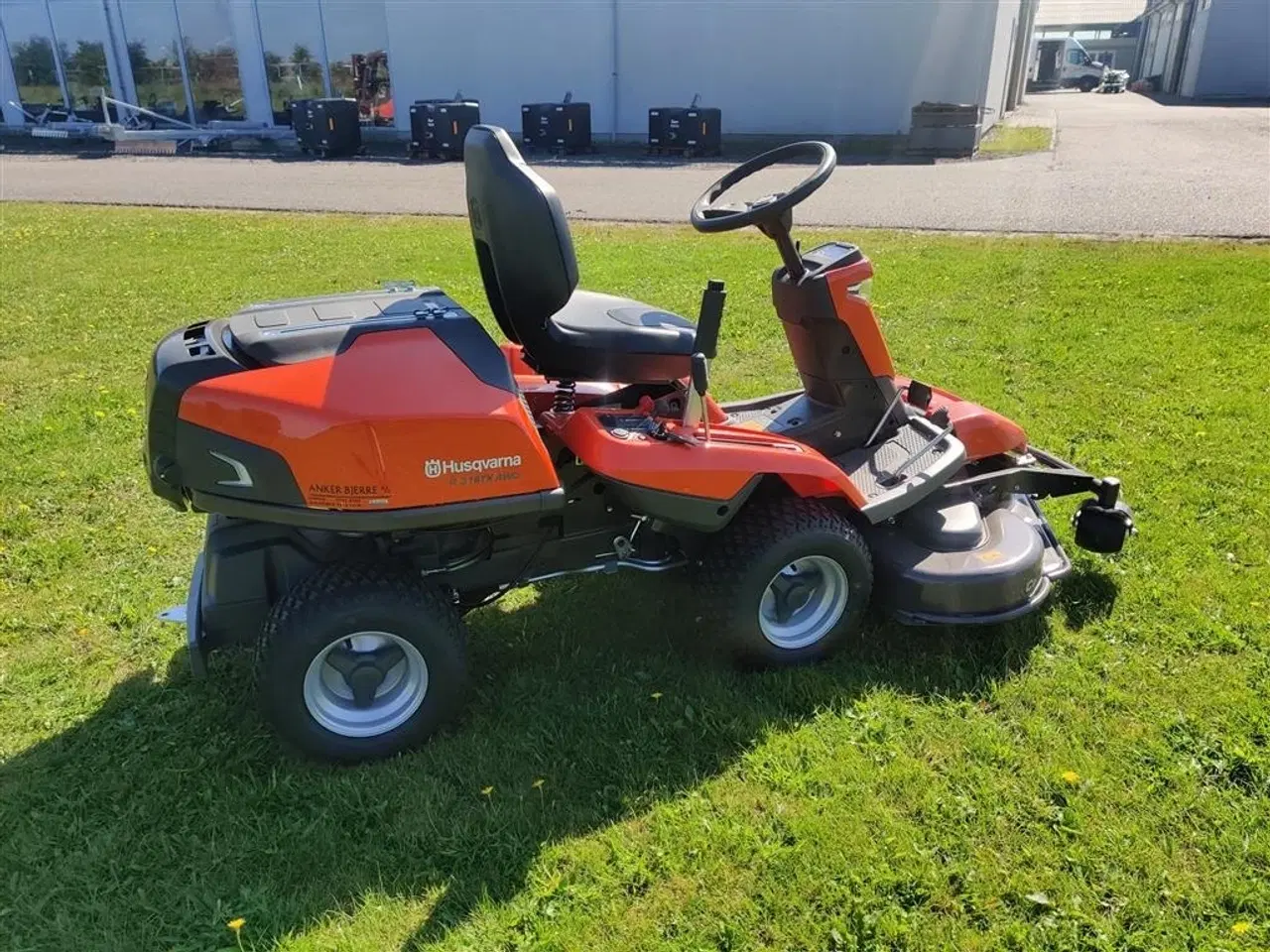 Billede 3 - Husqvarna r 316tx awd inkl. 112cm klippebord